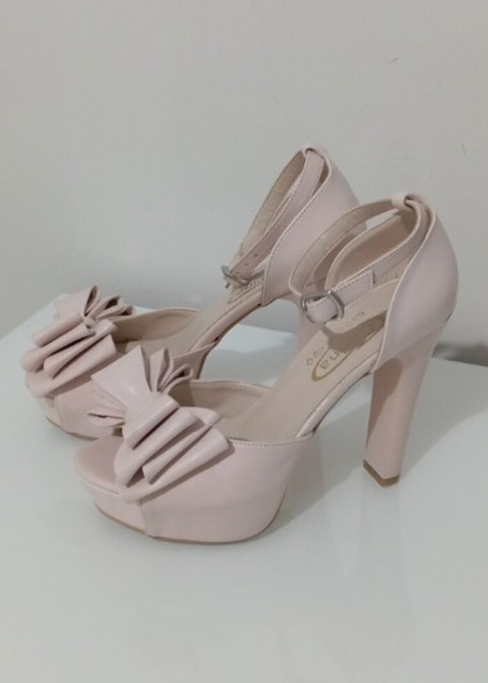 Topuklu ayakkabi - Görsel 2