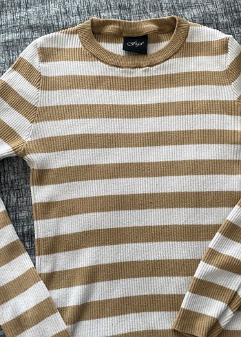 Bej Çizgili Kadın Triko Kazak - Görsel 2