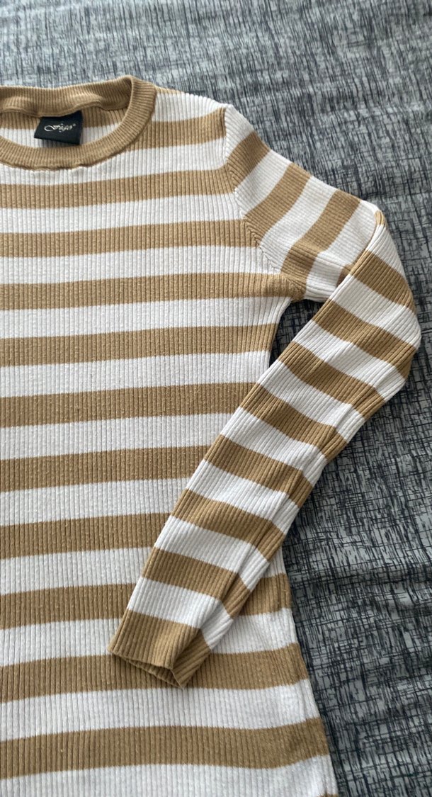 Bej Çizgili Kadın Triko Kazak - Görsel 3