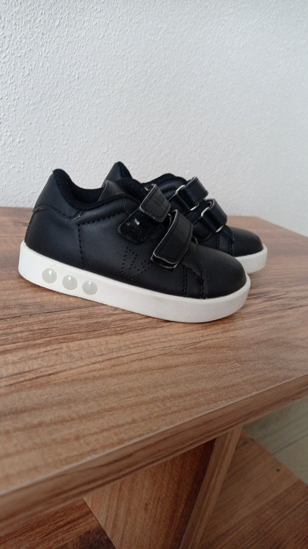 vicco Erkek Çocuk Siyah Cırt Cırtlı Spor Ayakkabı - Görsel 2