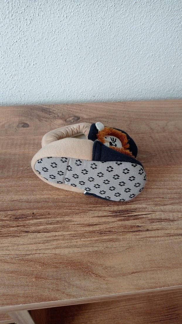 Kahverengi Kürklü Erkek Çocuk Ev Terliği - Görsel 4