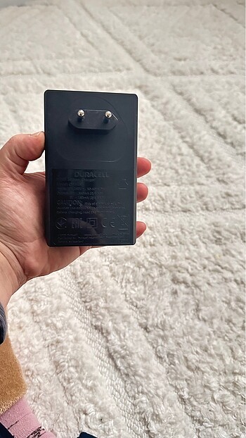  Beden Duracell pil şarj aleti ve 7 adet şarj edilebilir Kalın AA PİL