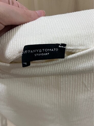 Tiffany Tomato Kayık yaka marka bluz