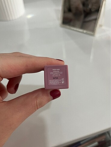 Beden Huda beauty tint