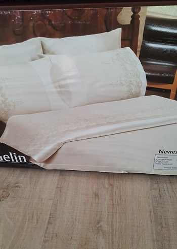 Saten İşlemeli Beyaz Nevresim Takımı - Görsel 2