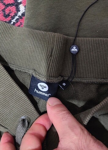 Hummel Hummel