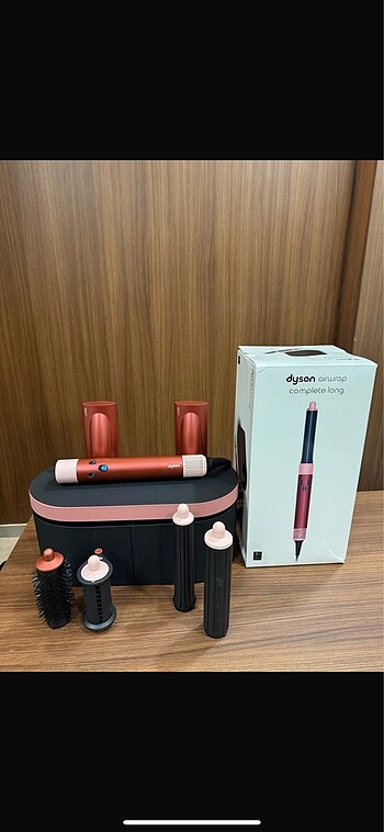 Dyson airwrap
