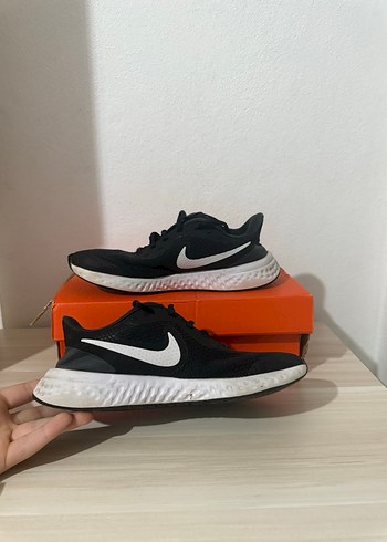 Nike revolation 5 - Görsel 2