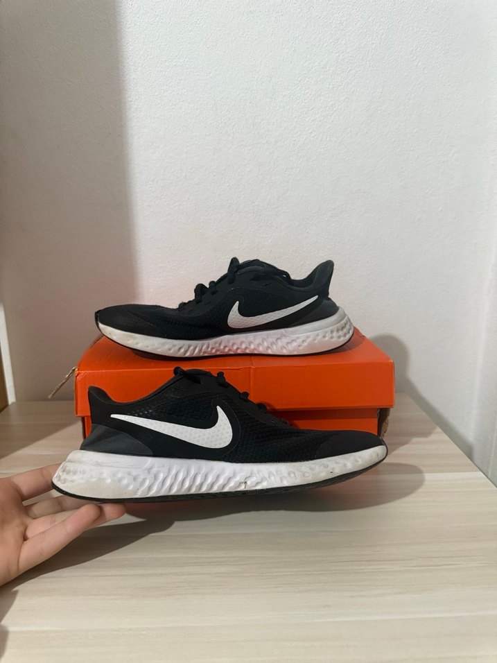 Nike revolation 5 - Görsel 2
