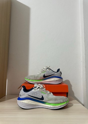 Nike vomero 17 - Görsel 2