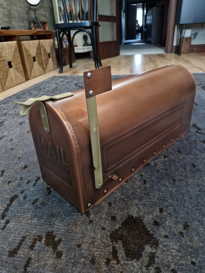 Parlak Kahverengi Posta Kutusu - Görsel 2
