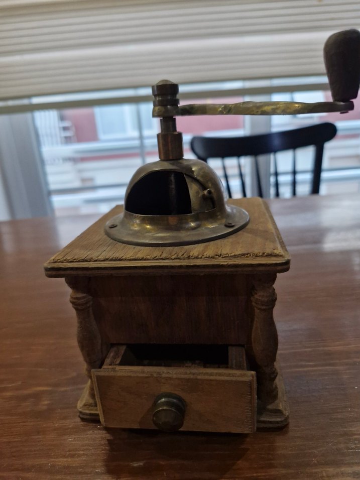 Ahşap Kahve Değirmeni - Görsel 3