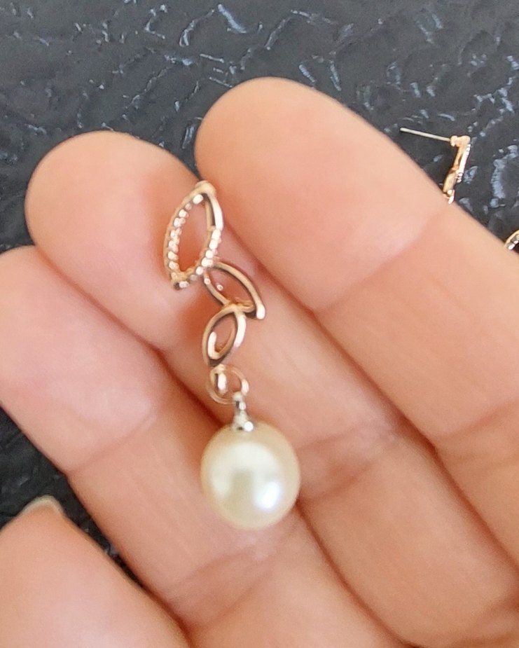 Altın Renkli Boncuklu Çiçek Desenli Kadın Takı Seti - Görsel 2