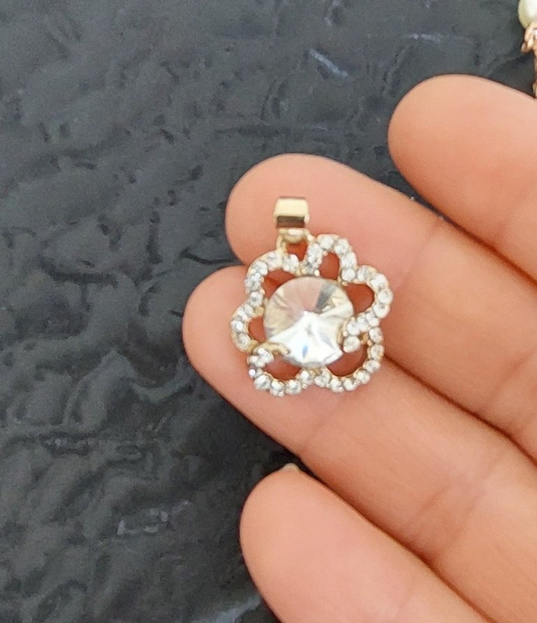 Altın Renkli Boncuklu Çiçek Desenli Kadın Takı Seti - Görsel 5