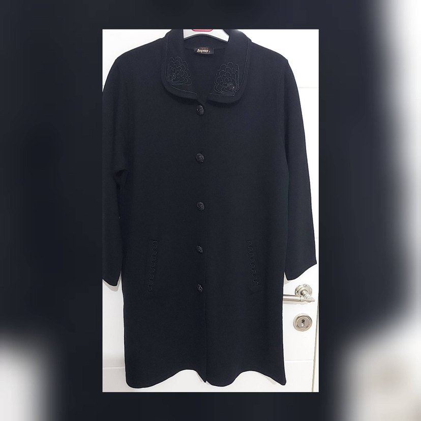 Siyah Düğmeli Kadın Midi Klasik Hırka - Görsel 3