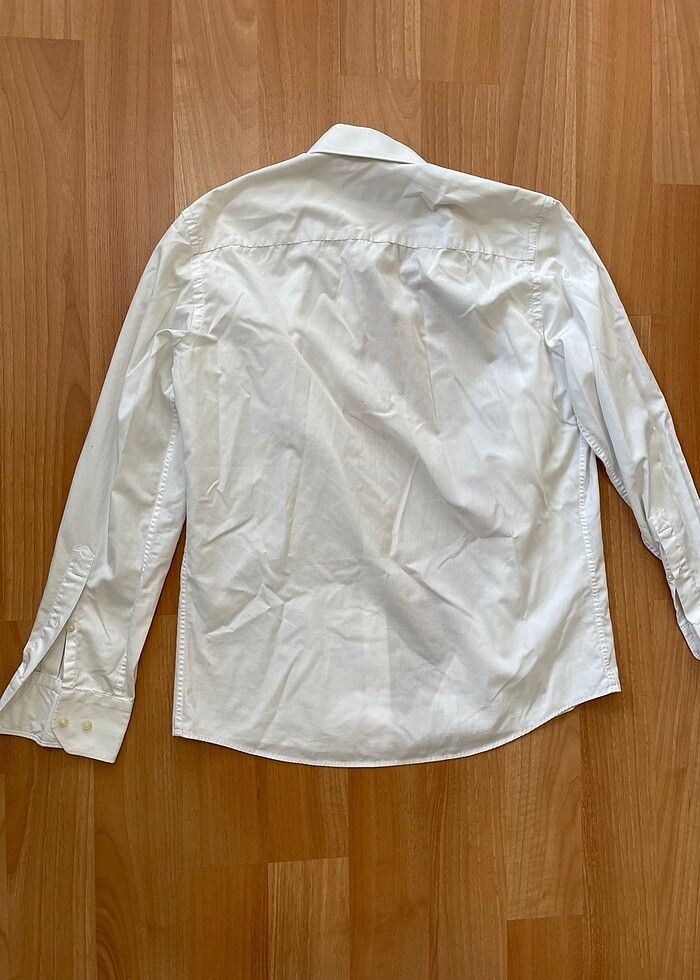 Beyaz gömlek - Görsel 3