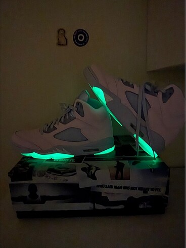 44 Beden Air Jordan 5 Easter (Regal Pink)