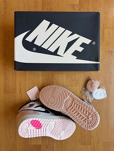 44 Beden pembe Renk Air Jordan 1 High Bubblegum (Atmosphere)