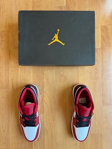 44 Beden Air Jordan 1 Low Bulls 44.5