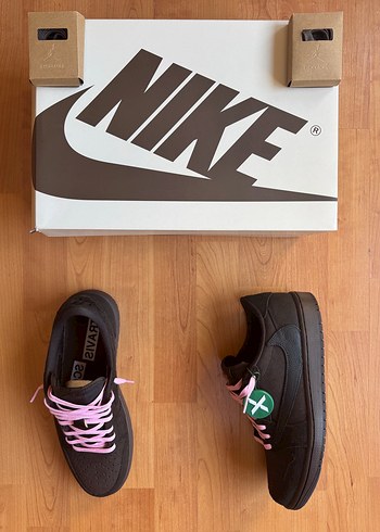 Travis Scott x Air Jordan 1 Low Retro OG SP Velvet Brown