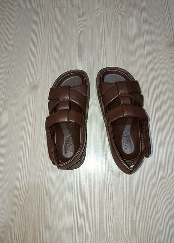 Kahverengi Deri Kadın Dolgu Topuklu Sandalet - Görsel 2