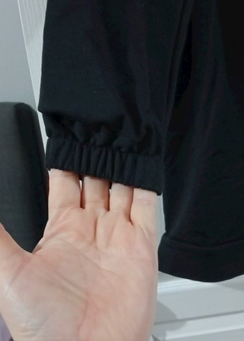 Diğer Kadın Siyah Payetli Kapüşonlu Sweatshirt