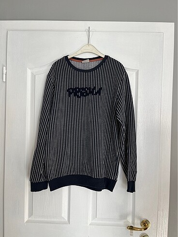 Lacivert sweatshirt