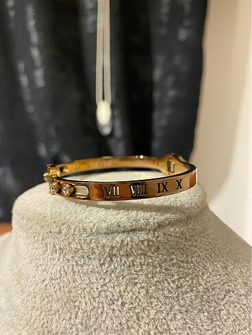 Fendi rosegold kelepçe bileklik