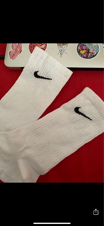 Nike nike beyaz uzun corap