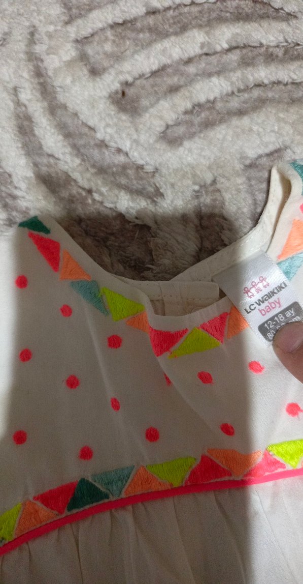 Kız Çocuk Beyaz Nakışlı V-Yaka Bluz - Görsel 2