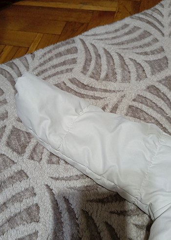 Kapüşonlu Beyaz Kız Bebek Tulumu - Görsel 4