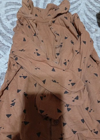 Düğmeli Kahverengi Sokak Stili Kedi Kıyafeti - Görsel 2