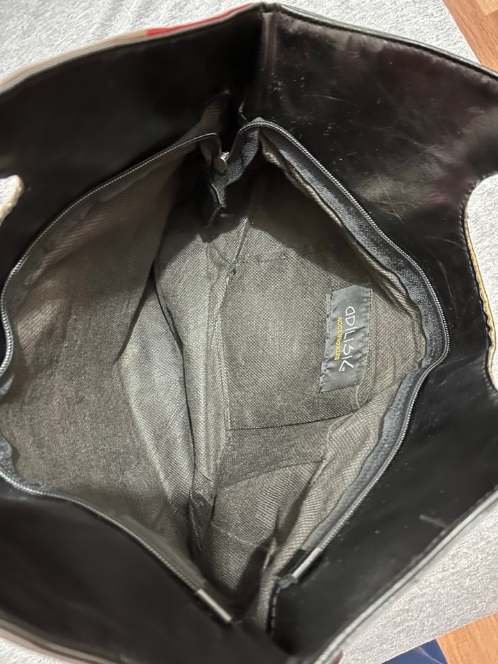 Deri Kadın Çantası - Görsel 3