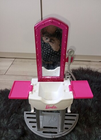 Beden Barbie kuaförü