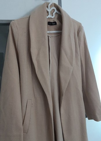 Bej Uzun Kollu Kadın Kaban - Görsel 3