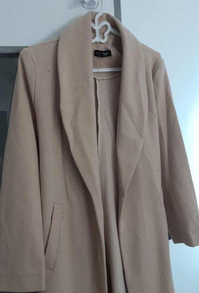 Bej Uzun Kollu Kadın Kaban - Görsel 3