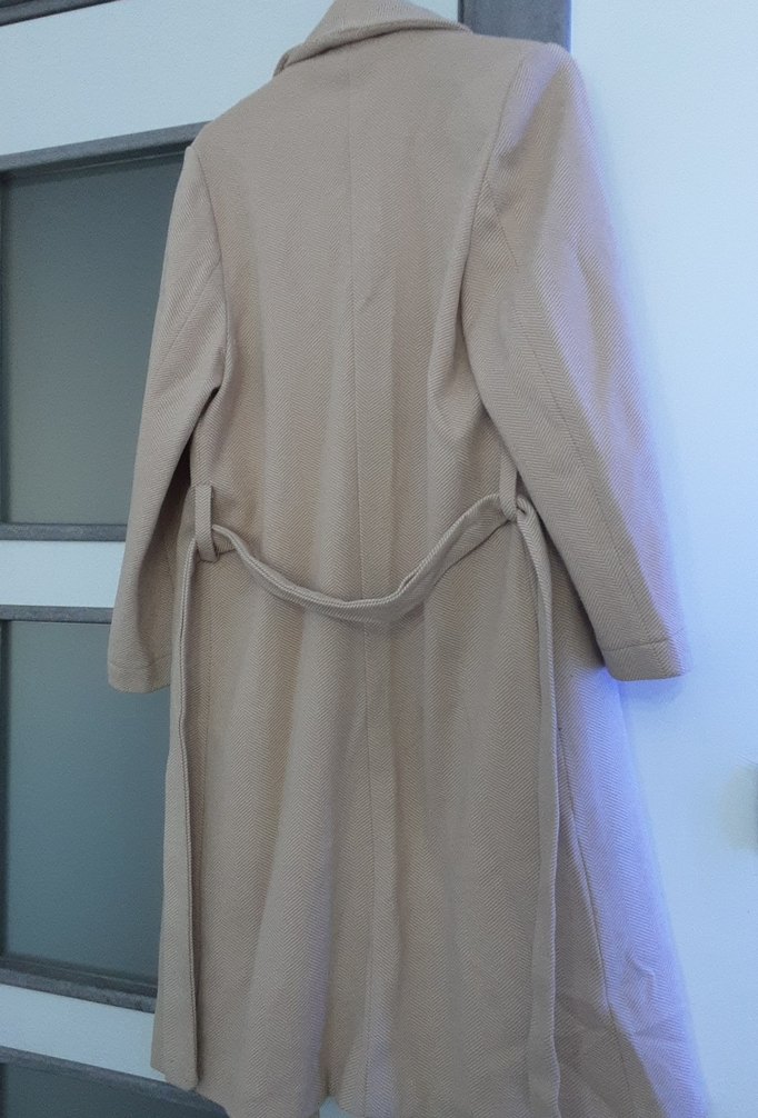 Bej Uzun Kollu Kadın Kaban - Görsel 4