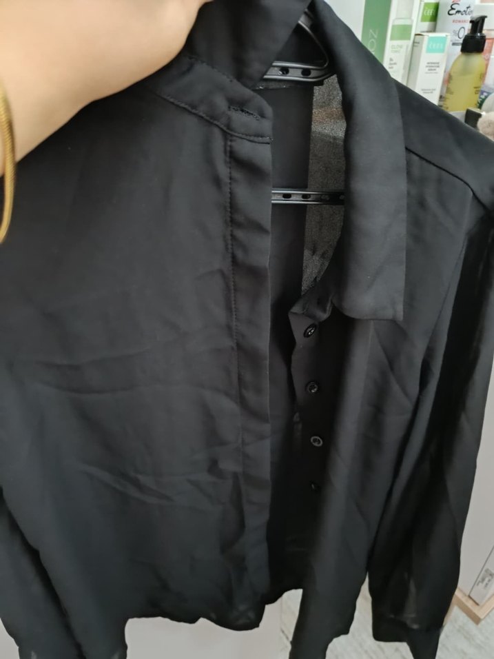 Siyah Düğmeli Kadın Gömlek - Görsel 4