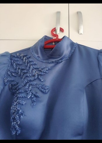 Uzun Kollu Mavi İşlemeli Abiye Elbise - Görsel 3