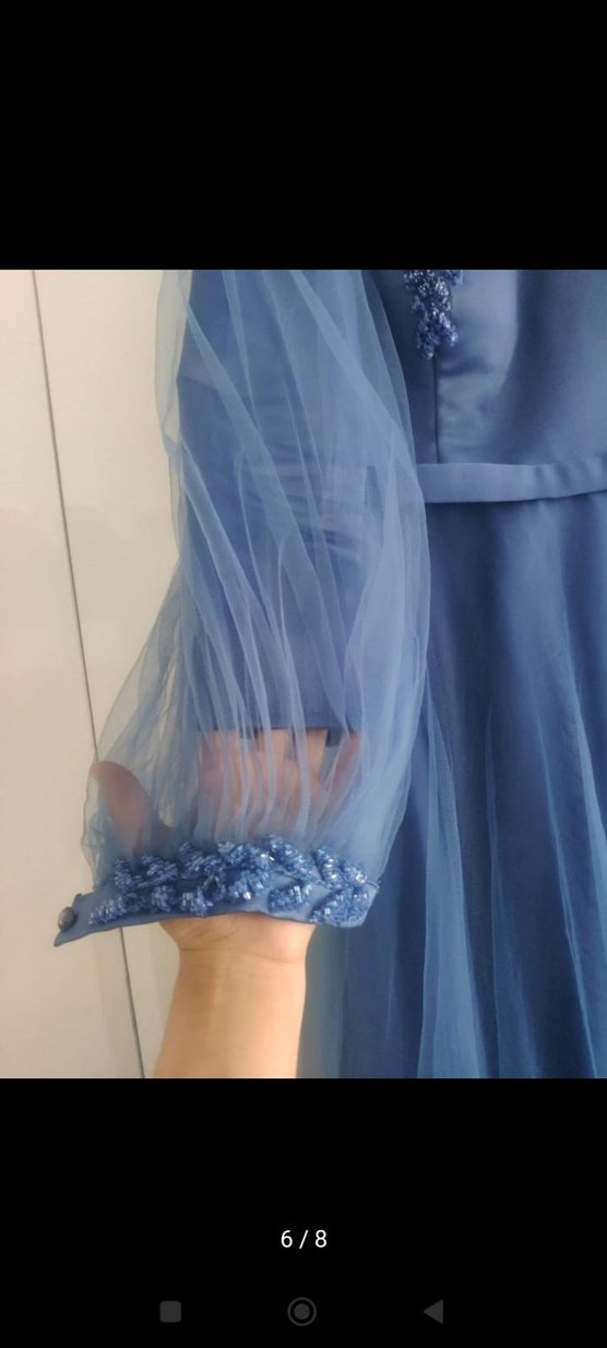 Uzun Kollu Mavi İşlemeli Abiye Elbise - Görsel 4