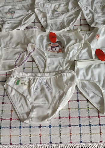 Nakışlı Beyaz Çocuk Külotları - Görsel 4