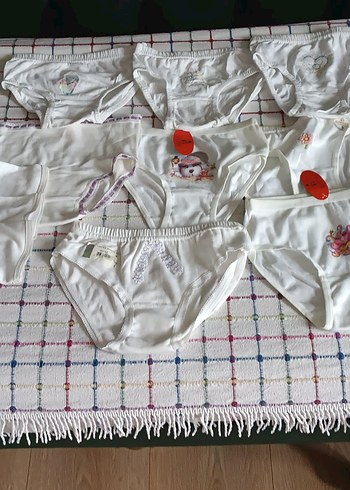 Nakışlı Beyaz Çocuk Külotları - Görsel 6