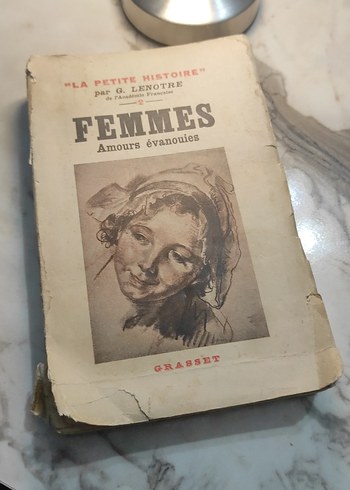 Femmes - Amours évanouies Kitap