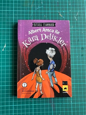 Beden Albert Amca ile Kara Delikler ve Kuantum Macerası