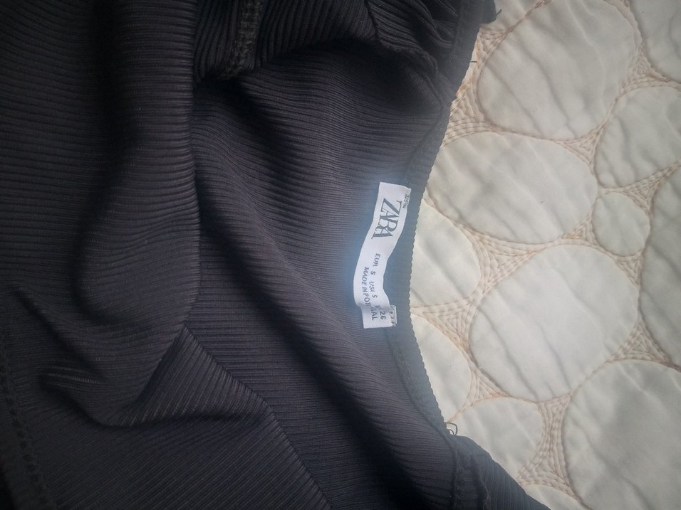 Zara Siyah Kadın badi firfir detaylı- Şık ve Rahat - Görsel 4