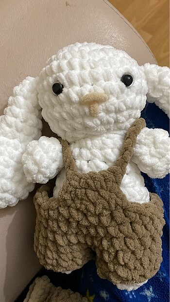 El Yapımı Amigurumi Tavşan ve Kıyafet Seti