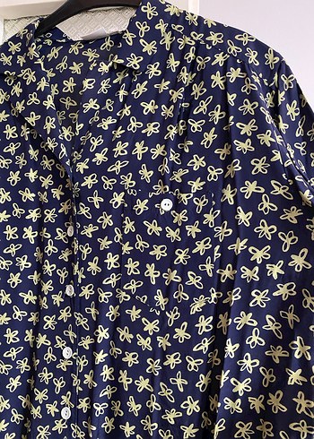 Düğmeli Kısa Kollu Mavi Batik Gömlek - Görsel 3