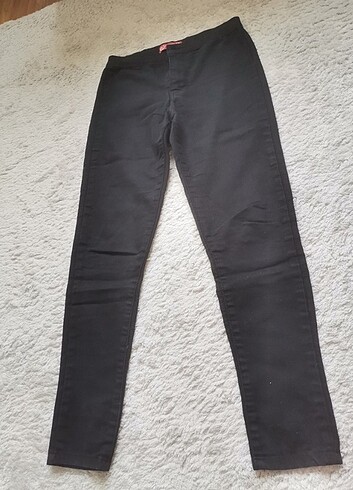 Siyah Jeans