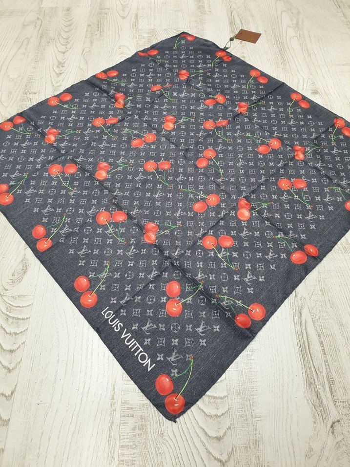 Mavi Kiraz Desenli Kadın LOUS VUTTON. eşarp - Görsel 3