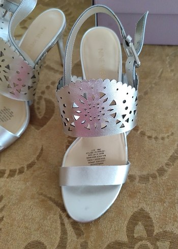 Nine West gümüş toka detayli topuklu - Görsel 2